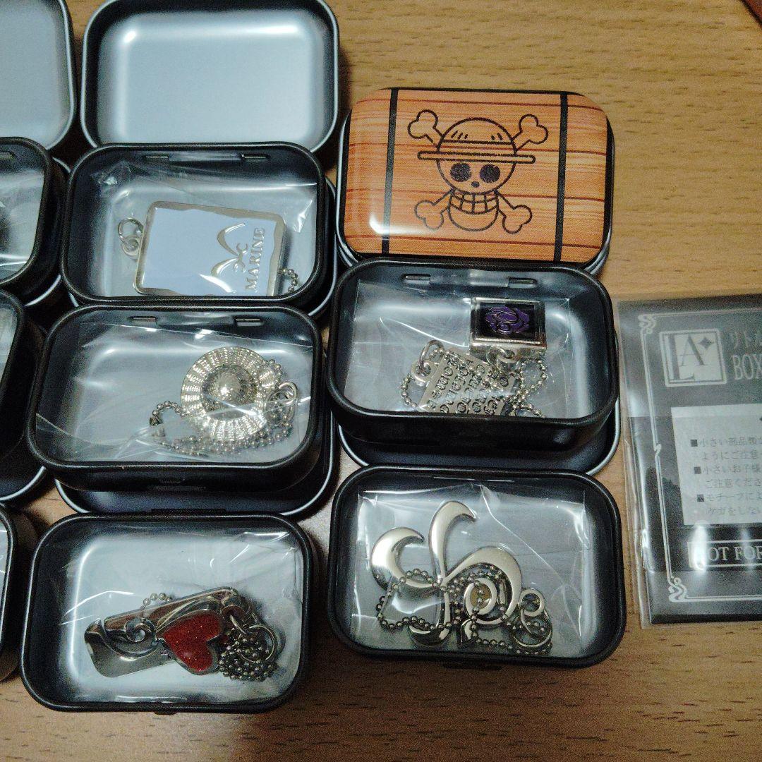 超貴重　　希少 ワンピース 海賊財宝箱 リトルアクセサリーコレクション