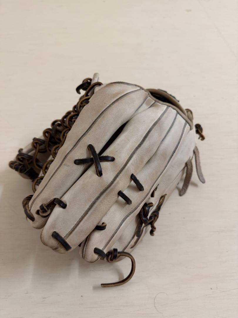 【美品】外野手用硬式グローブ