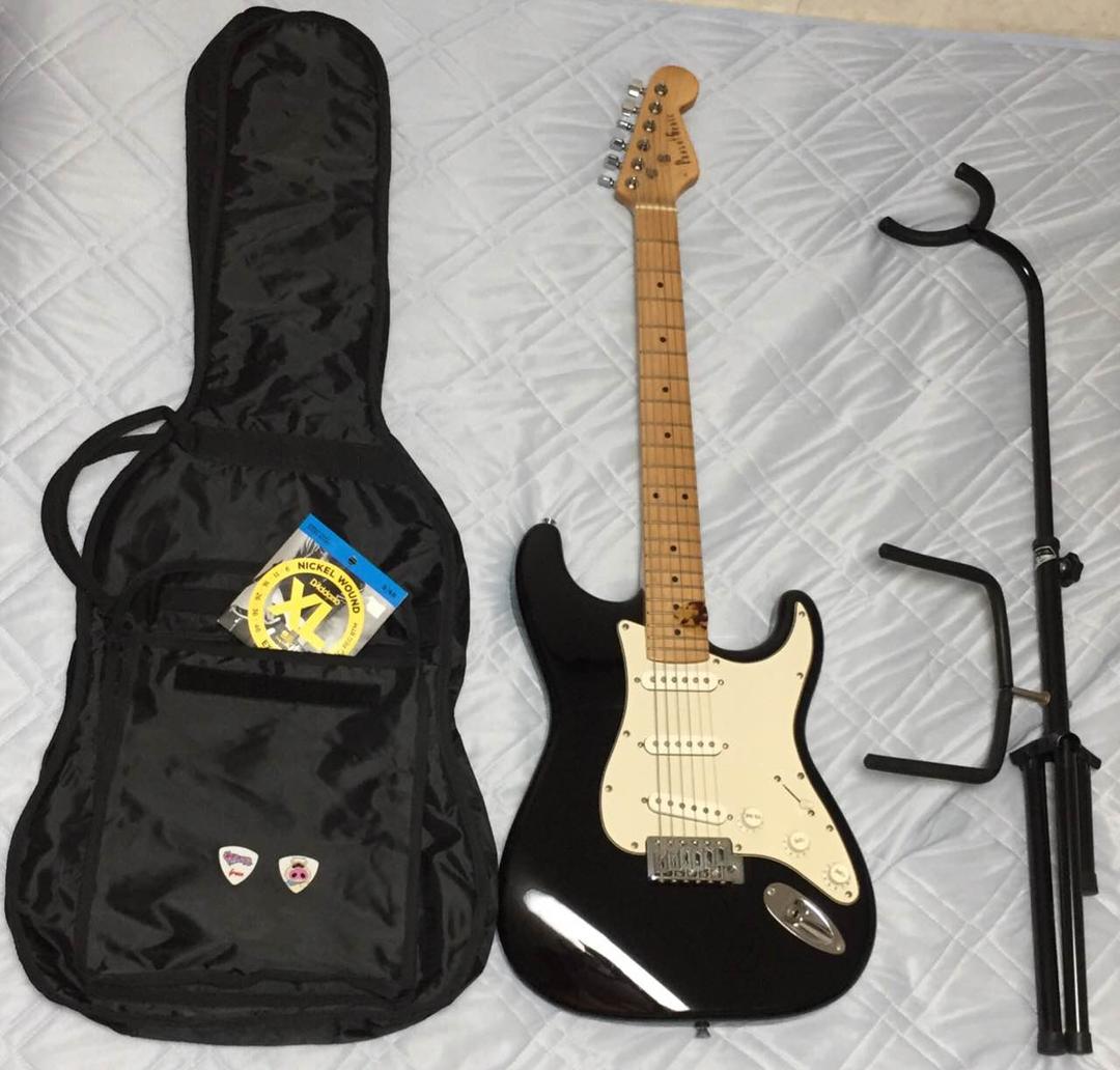 PhototGenic エレキギターセット❗️