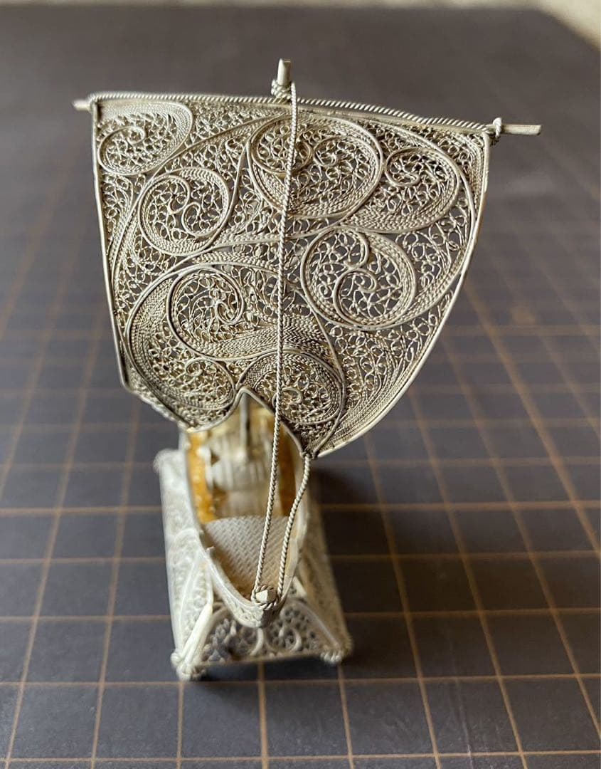 銀製　 超緻密な銀細工のポルトガル船　ビンテージ