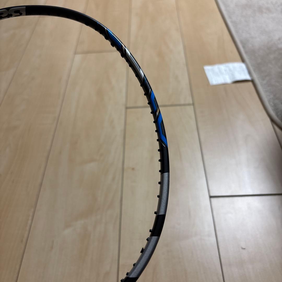 バボラ　バドミントンラケット　サテライト　エッセンシャル