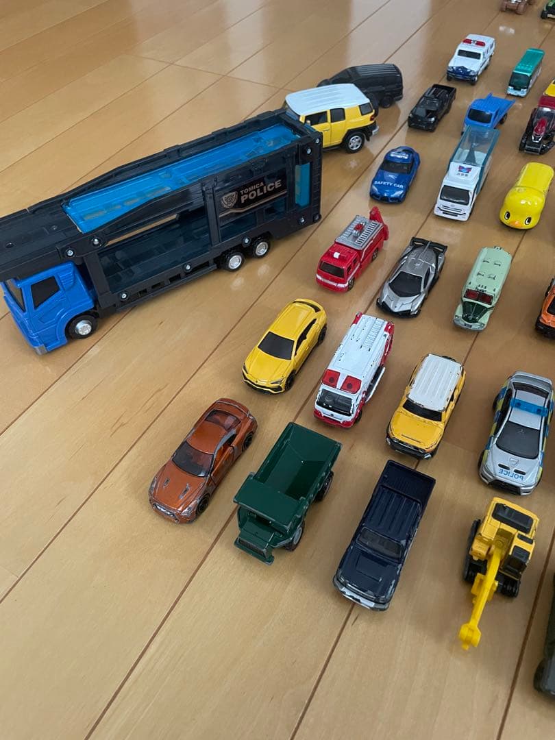 トミカまとめ売り