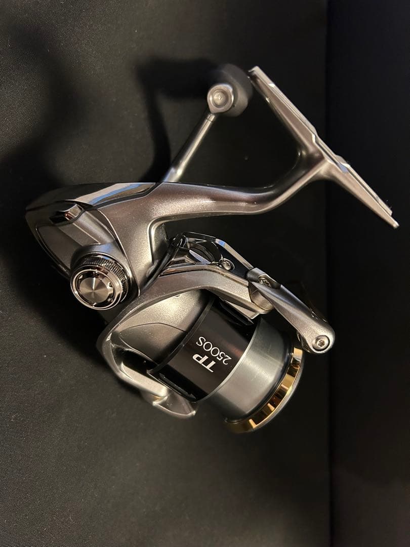 SHIMANO 15ツインパワー 2500HGS