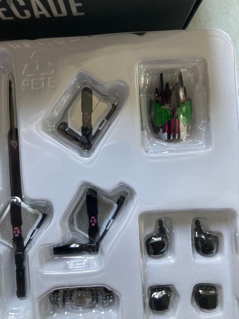 S.H.フィギュアーツ 仮面ライダーディケイド 真骨彫製法