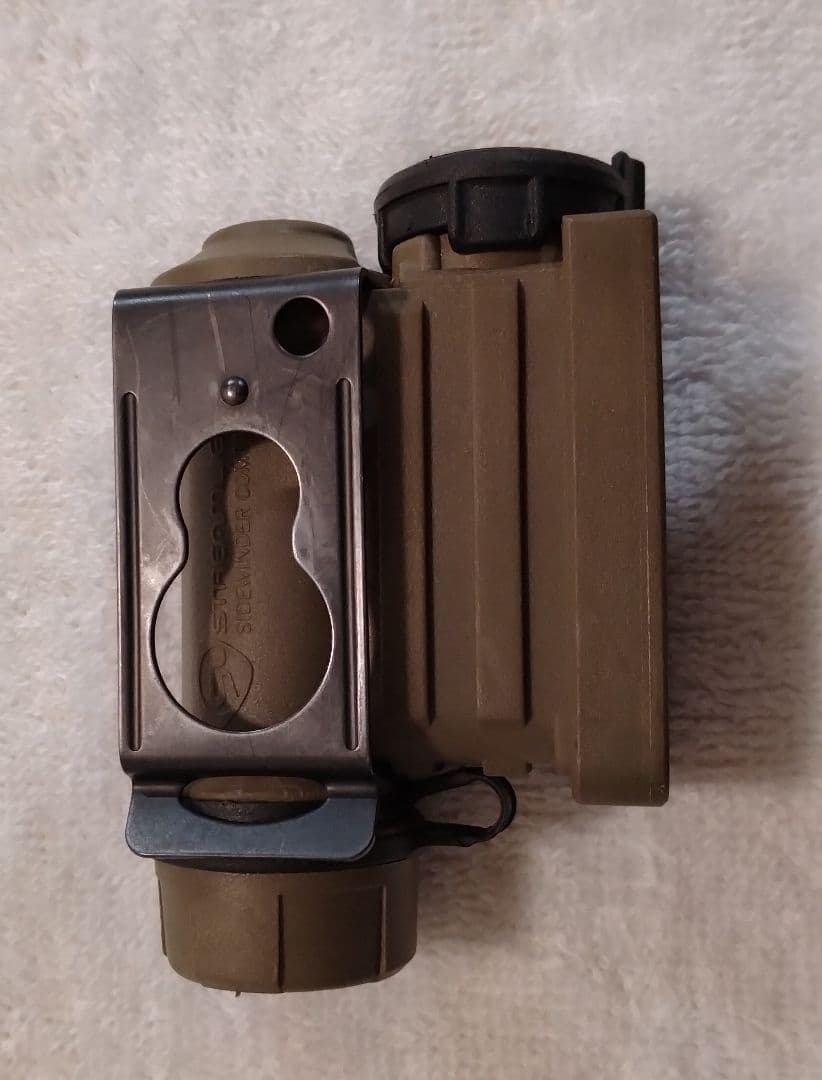 ミリタリーライト(ヘルメット用)