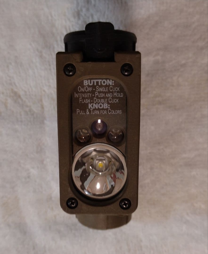 ミリタリーライト(ヘルメット用)