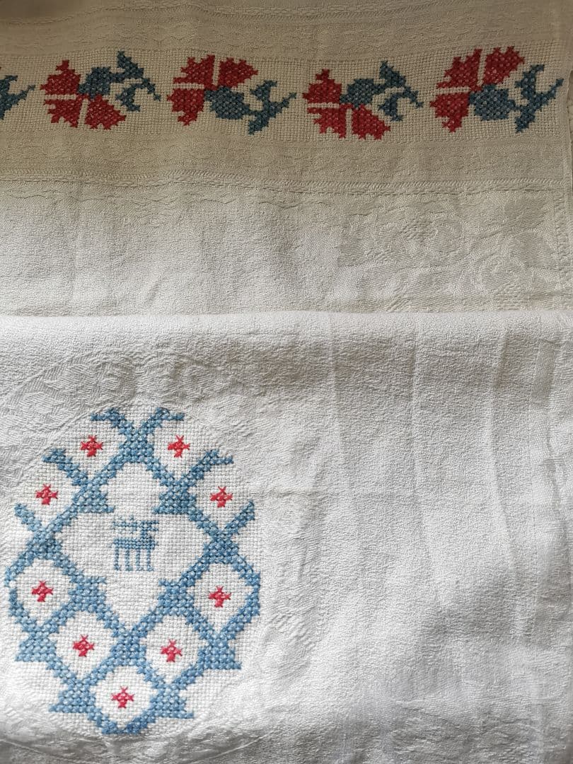 アンティークイタリア ダマスク織リネン カーネーション＆馴鹿 クロスステッチ刺繍