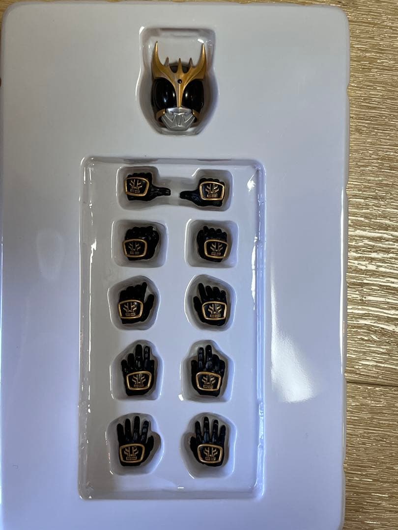 【美品】真骨彫 S.H.F 仮面ライダークウガアルティメットフォーム