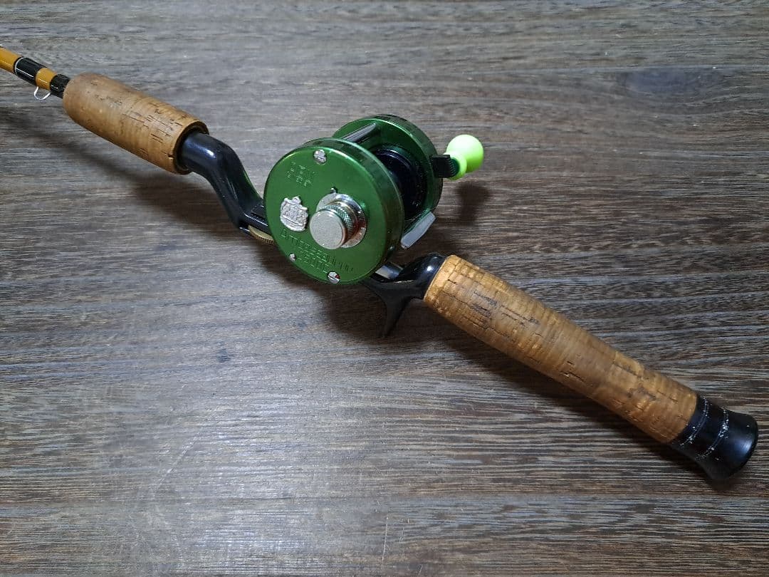 Abu ambassadeur 2500C　グリーン　サイモンシモムラ　ハンドル