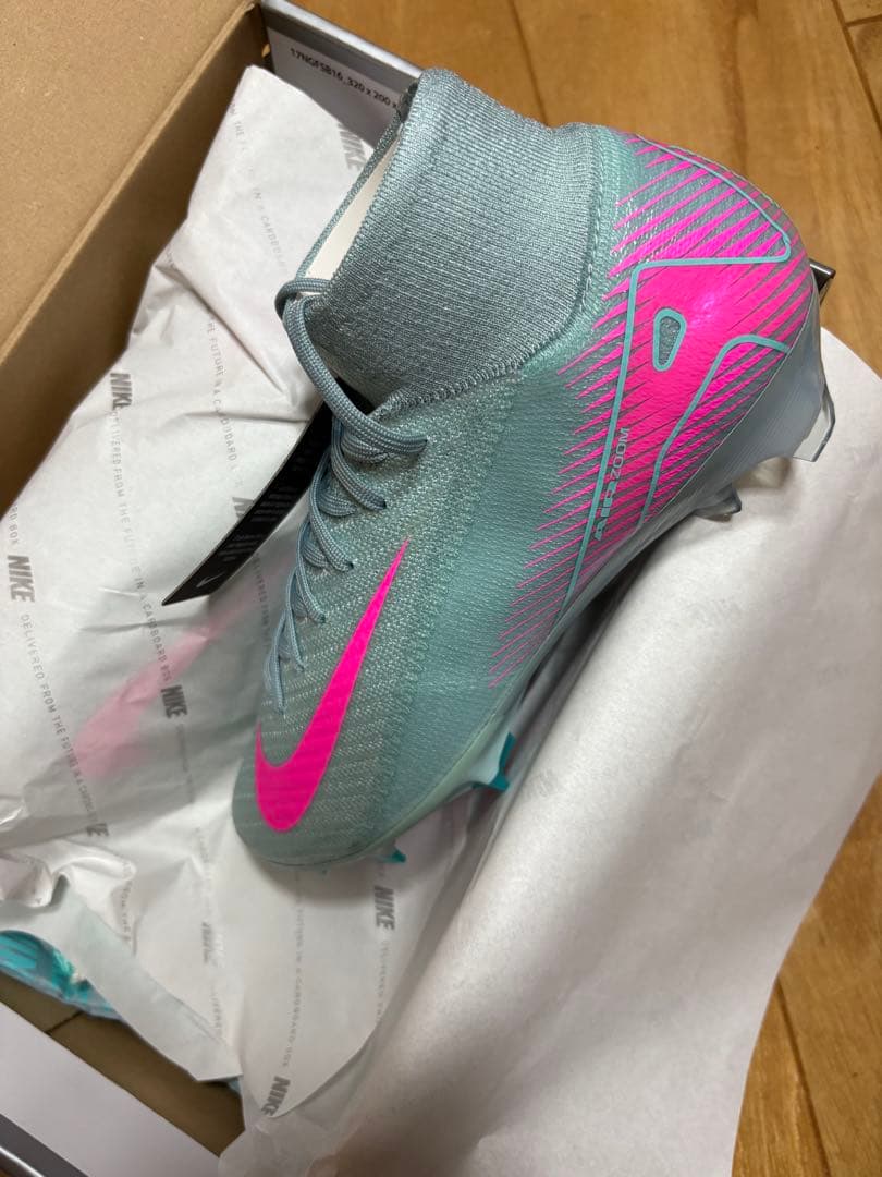 新品　超大特価　ナイキ スーパーフライ 10 エリート FG 25cm