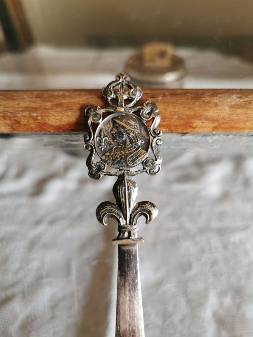 アンティーク フランス ジャンヌダルク ペーパーナイフ 騎士の百合紋 聖女の紋章