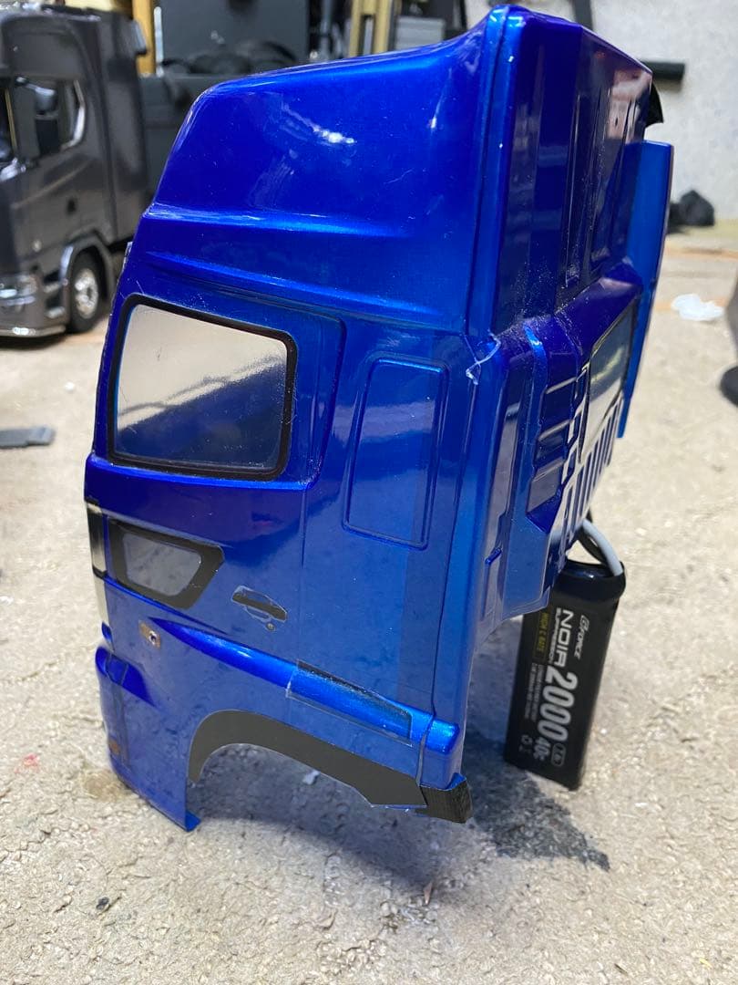 ABCホビー　1/10 ポリカボディ　日野プロフィア