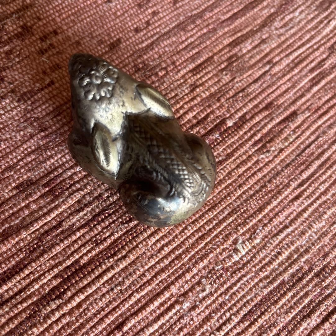 金属製 ウサギの彫刻 小型