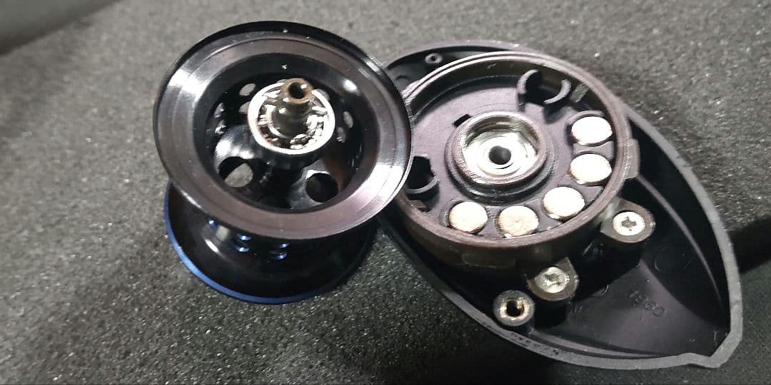 Abu Garcia Revo Deez 6-Lベイトリール軽量化146g