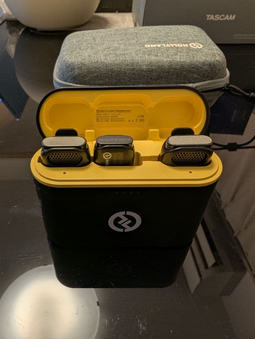 【極美品】Hollyland Lark C1ワイヤレスピンマイク スマホ用 /