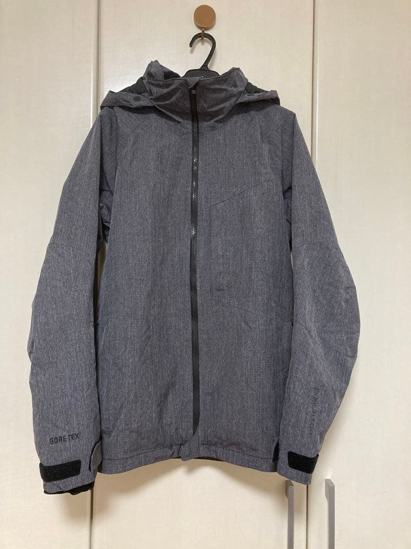 Burton [AK]スノーボードジャケット レディースSサイズ グレー