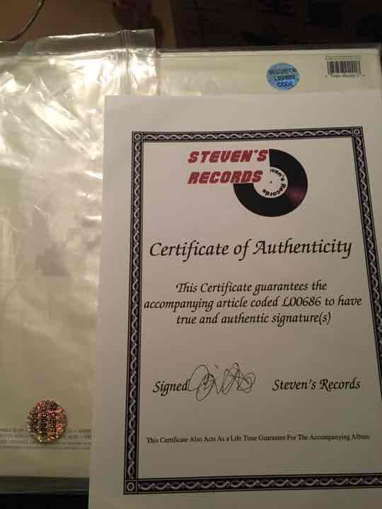 Michael Jackson /証明書付直筆サイン入り Invincible