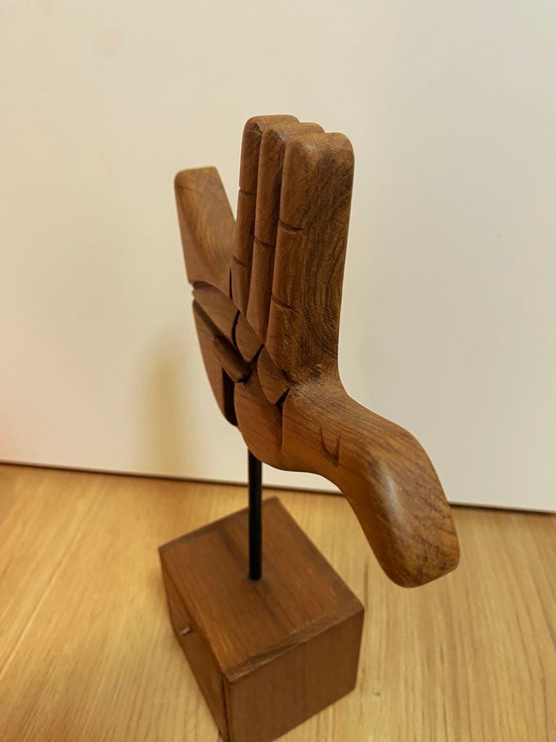 ル・コルビュジェ オープン・ハンド オブジェペ リアンプルーヴェ