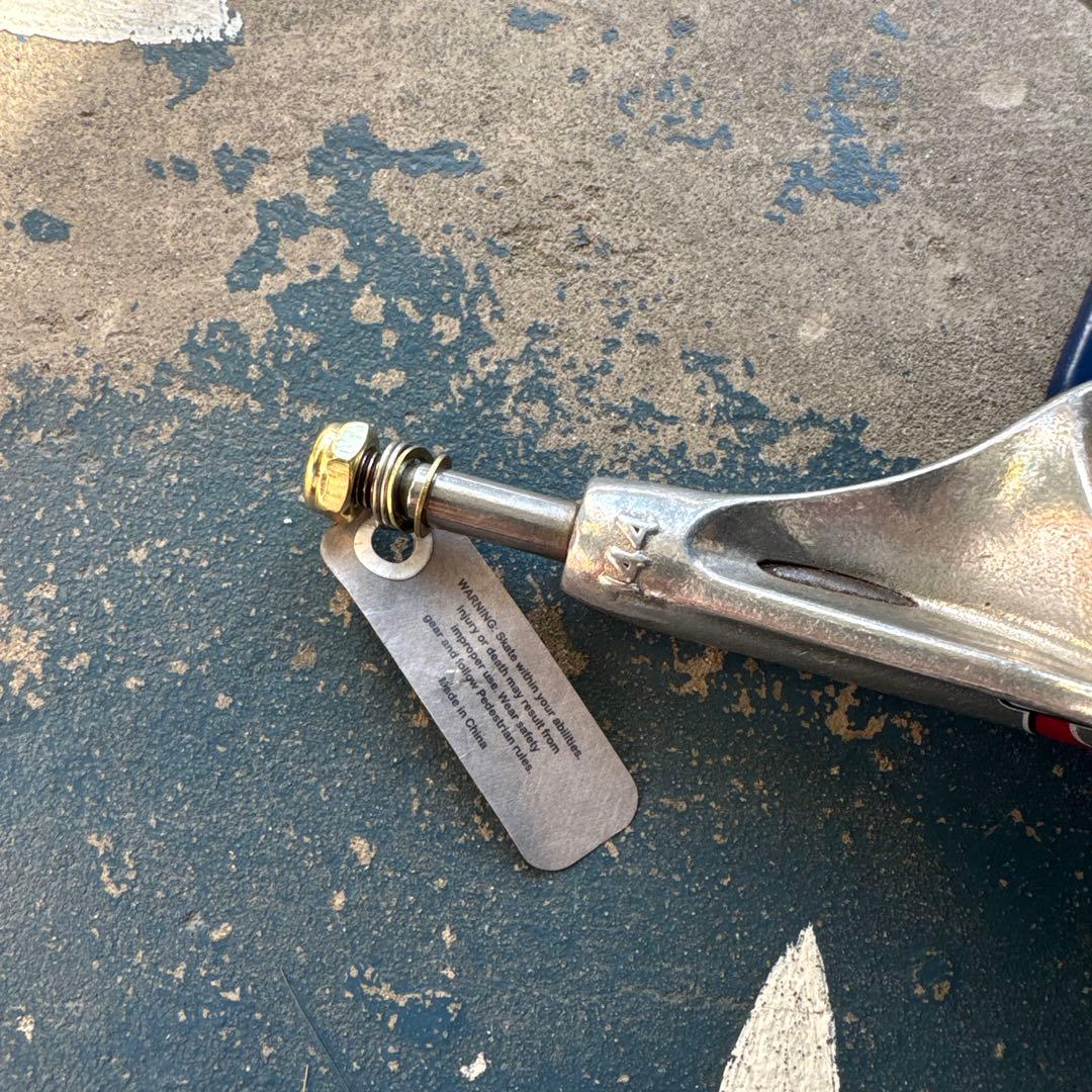 independentインディ144 ホロー Knoxトラック定価12,500円