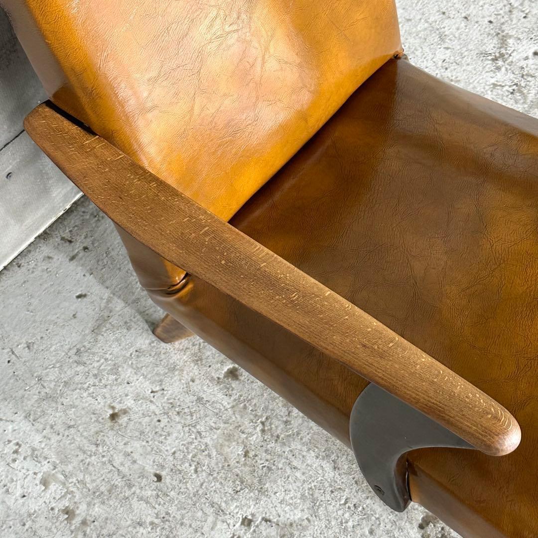 ✦1960〜1970✦PUレザー張り　ラウンジチェア 木製脚　喫茶店　昭和レトロ