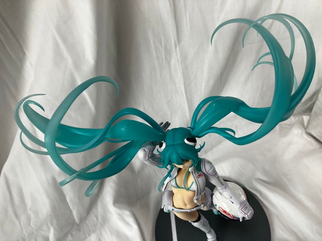 初音ミク レーシングミク　2014 EV MIRAI ver.1/7フィギュア