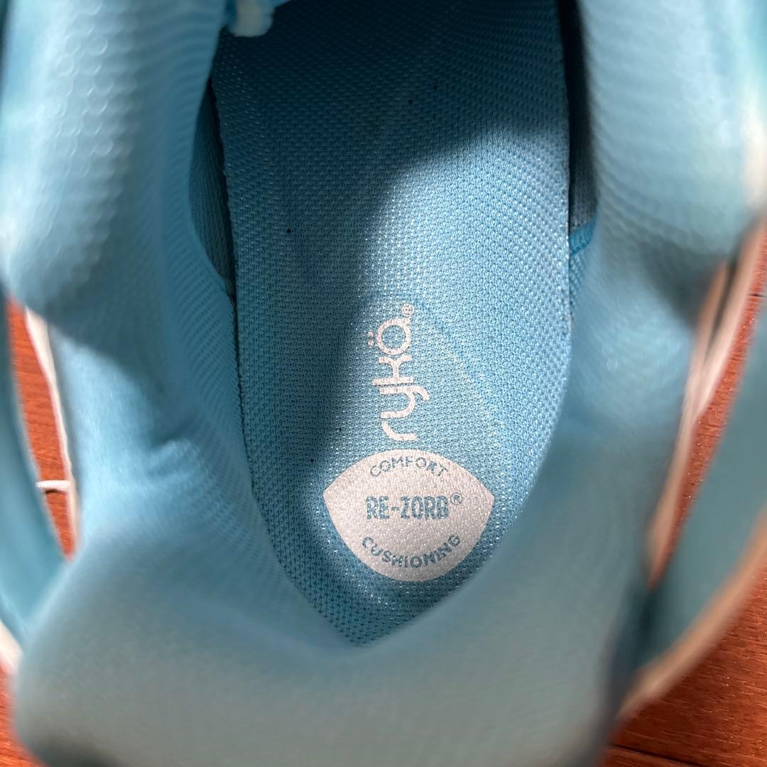 ライカフィットネスシューズ　24.5cm