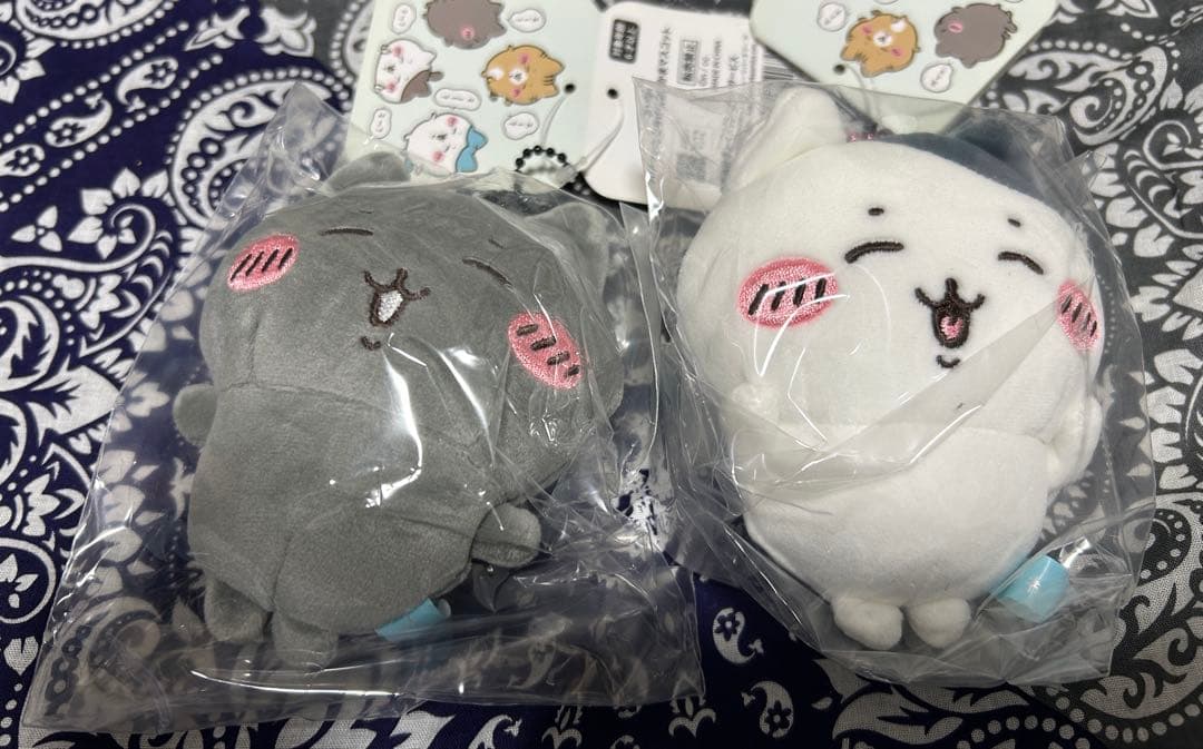 ハチワレとごきげんななかまマスコット　4種