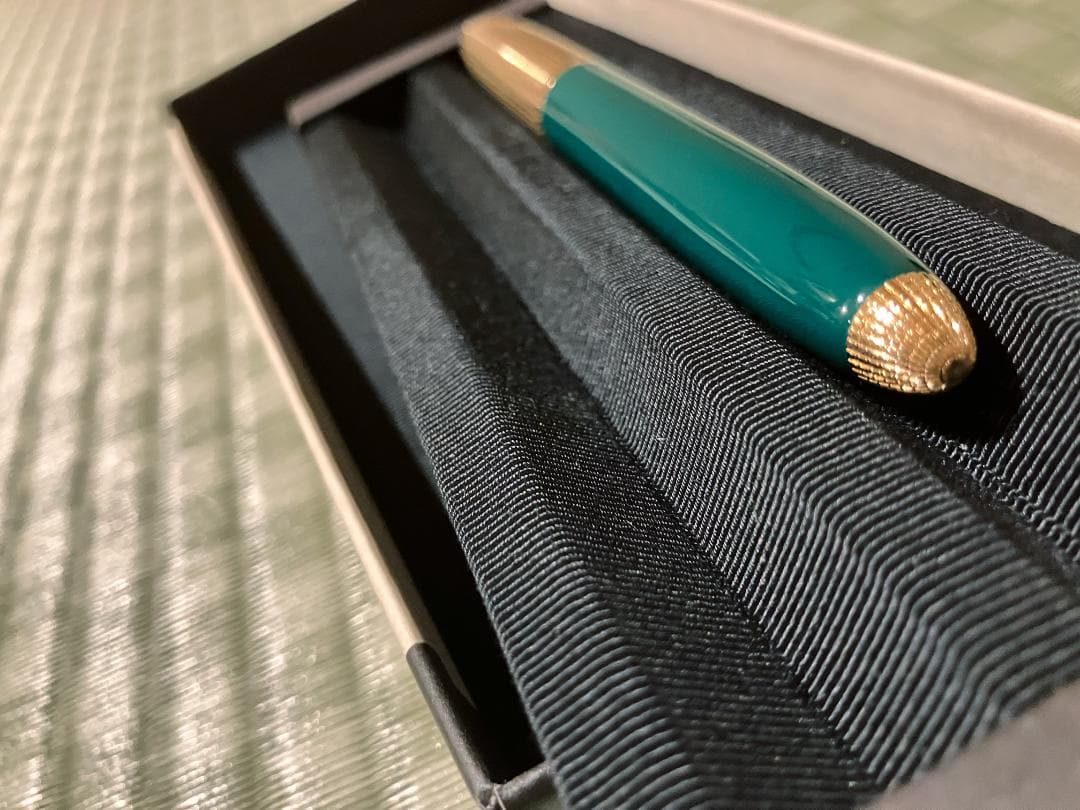 LOUIS VUITTON 万年筆 グリーン ペン先750 K18