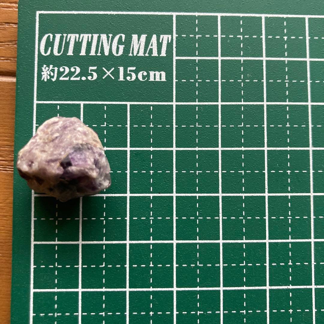 黄鉄鉱、アメジスト