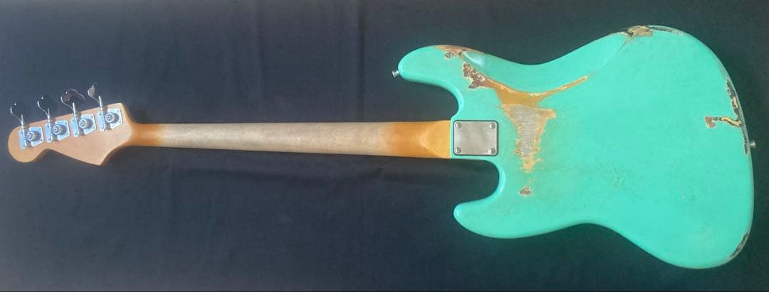 早い者勝ち　#15ジャズベースタイプ ニトロセルロースラッカー塗装