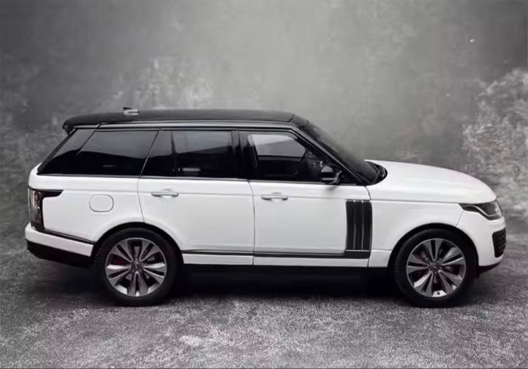 Range Rover 1/18スケールモデル2020