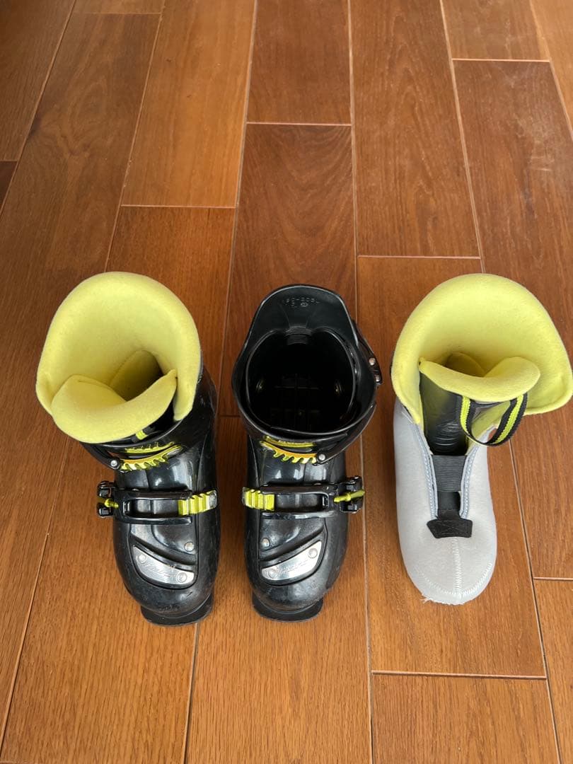 子供用スキーセット（板・ブーツ・ストック・ビンディング）