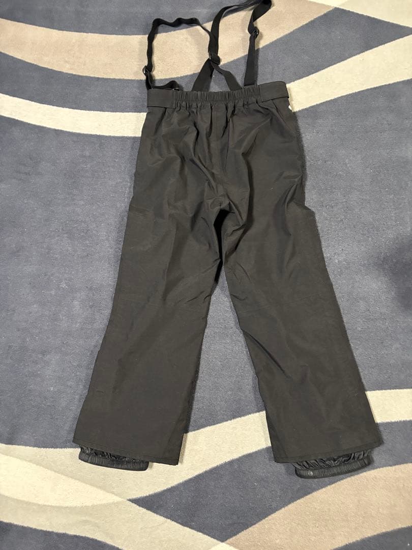 ノースフェイス　キッズ　スノーパンツ　サイズ140cm