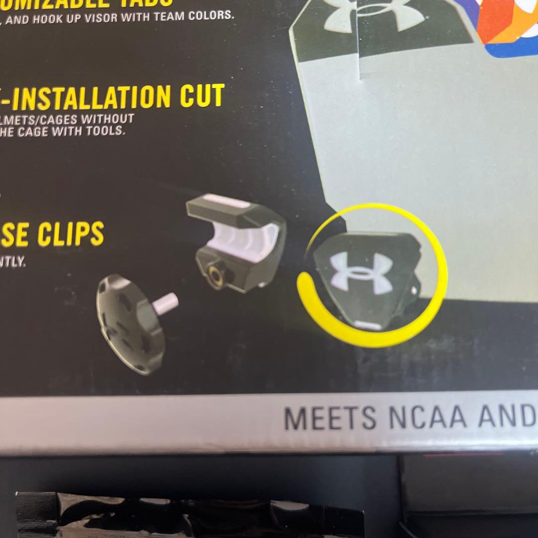 Under Armour Football Visor 新品(訳あり)