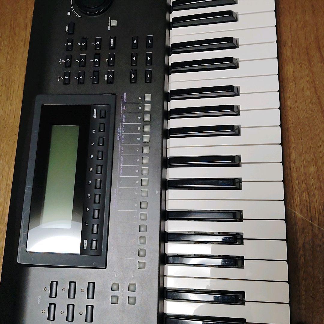 YAMAHA MUSIC SYNTHESIZER W7 シンセサイザー