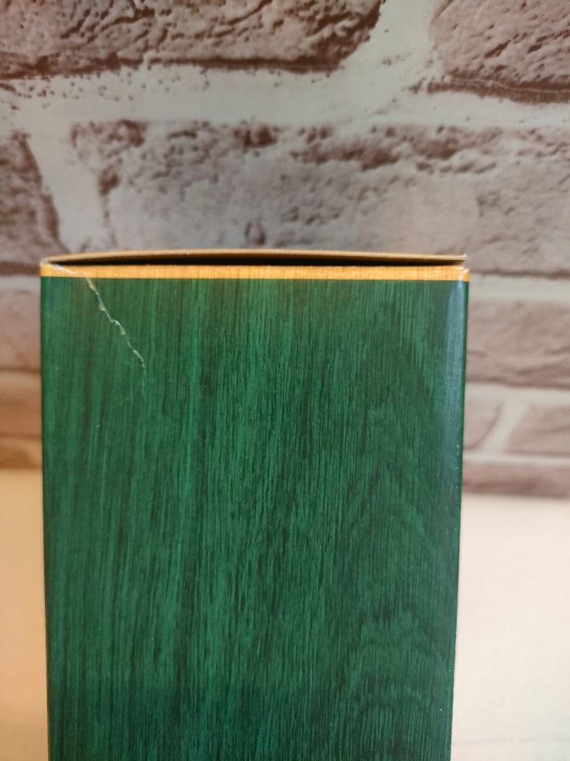 白州18年　空瓶　外箱付き