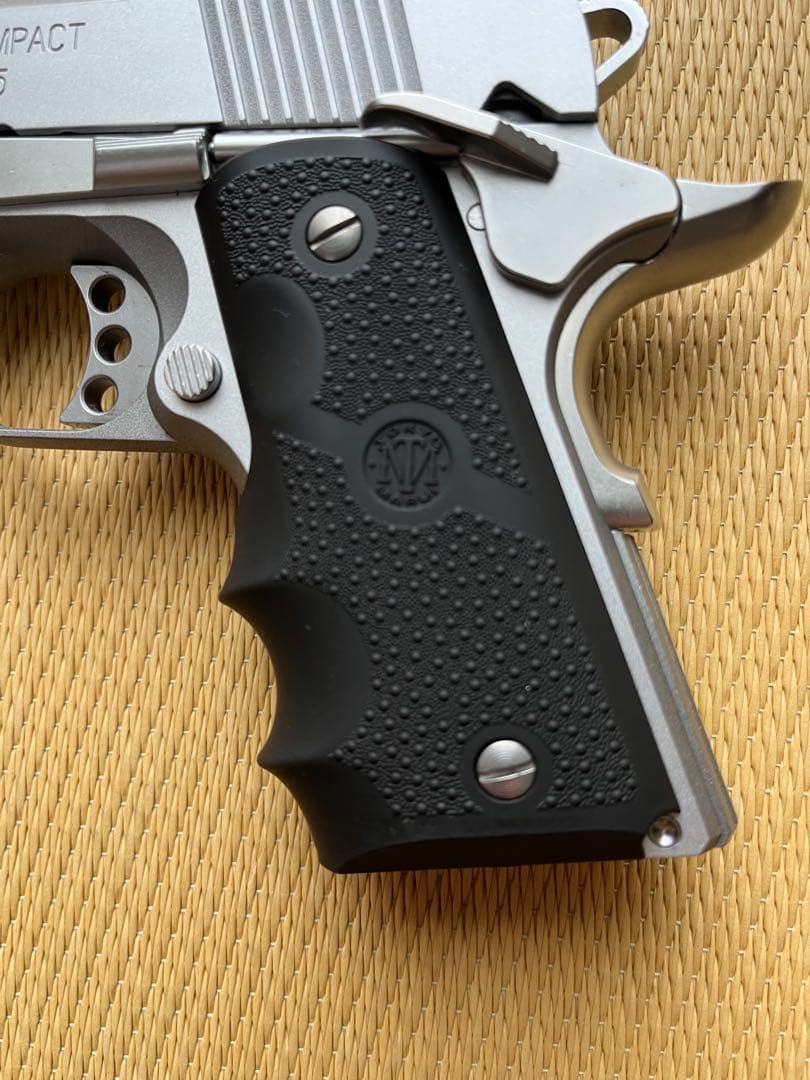 東京マルイV10ウルトラコンパクト