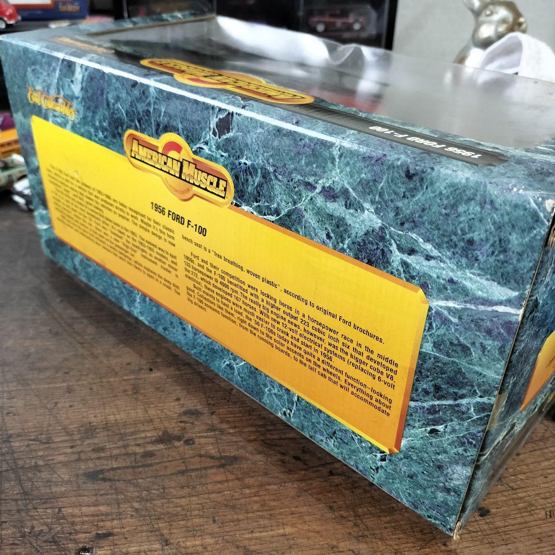 新品未開封　フォード F100 トラック 1/18スケールダイキャストメタル