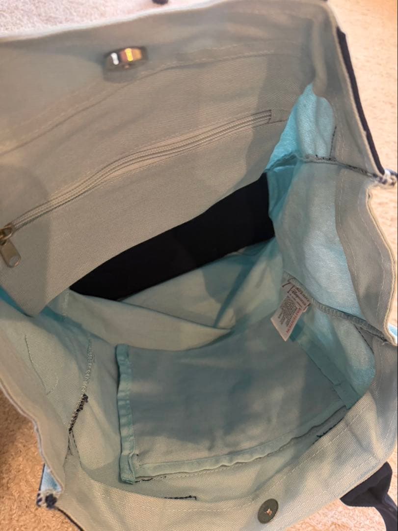 未使用に近い　アウラニ限定　ミニーマウス ハンドバック