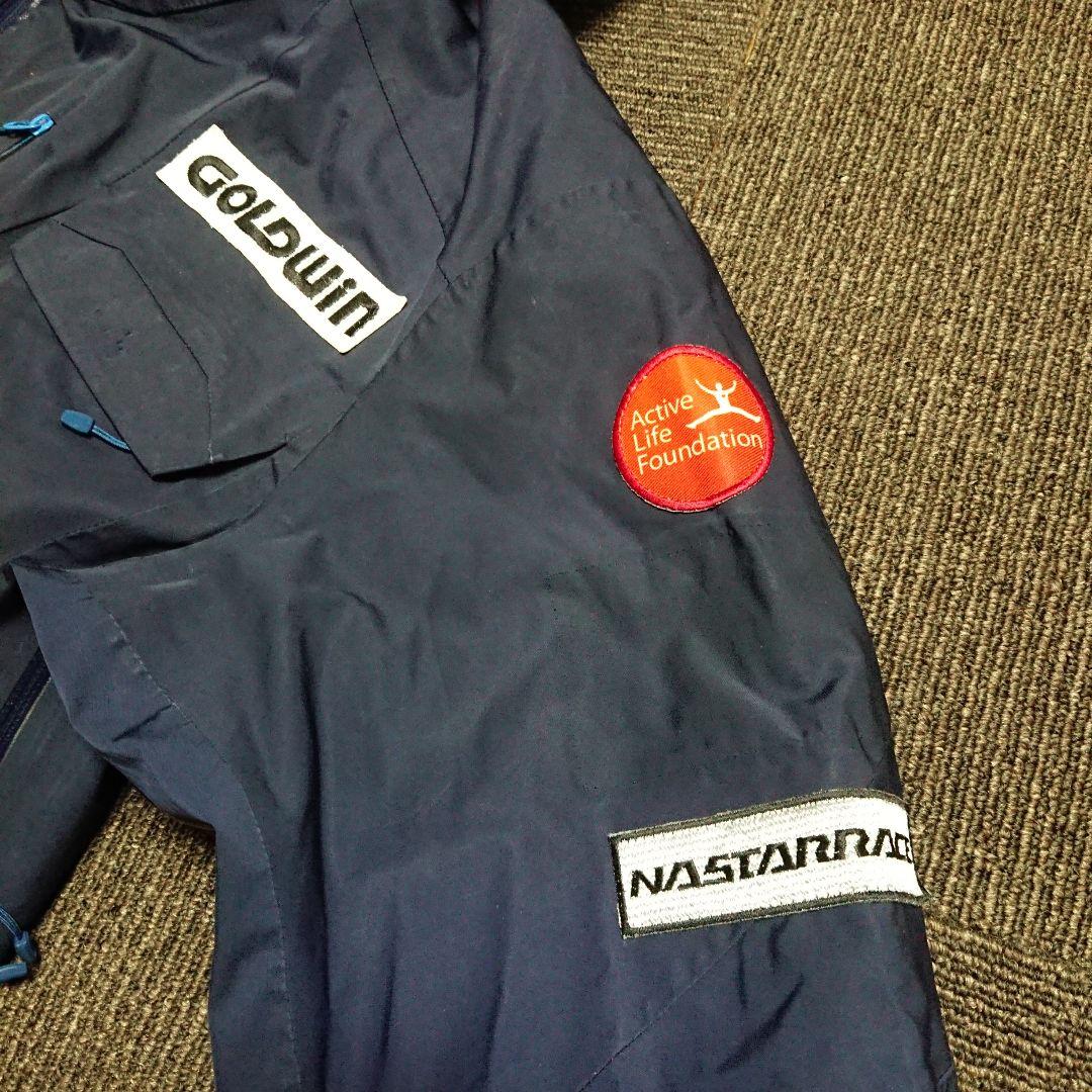 送料無料【GOLDWIN】スウェーデンチーム 斜めジップネイビージャケット M