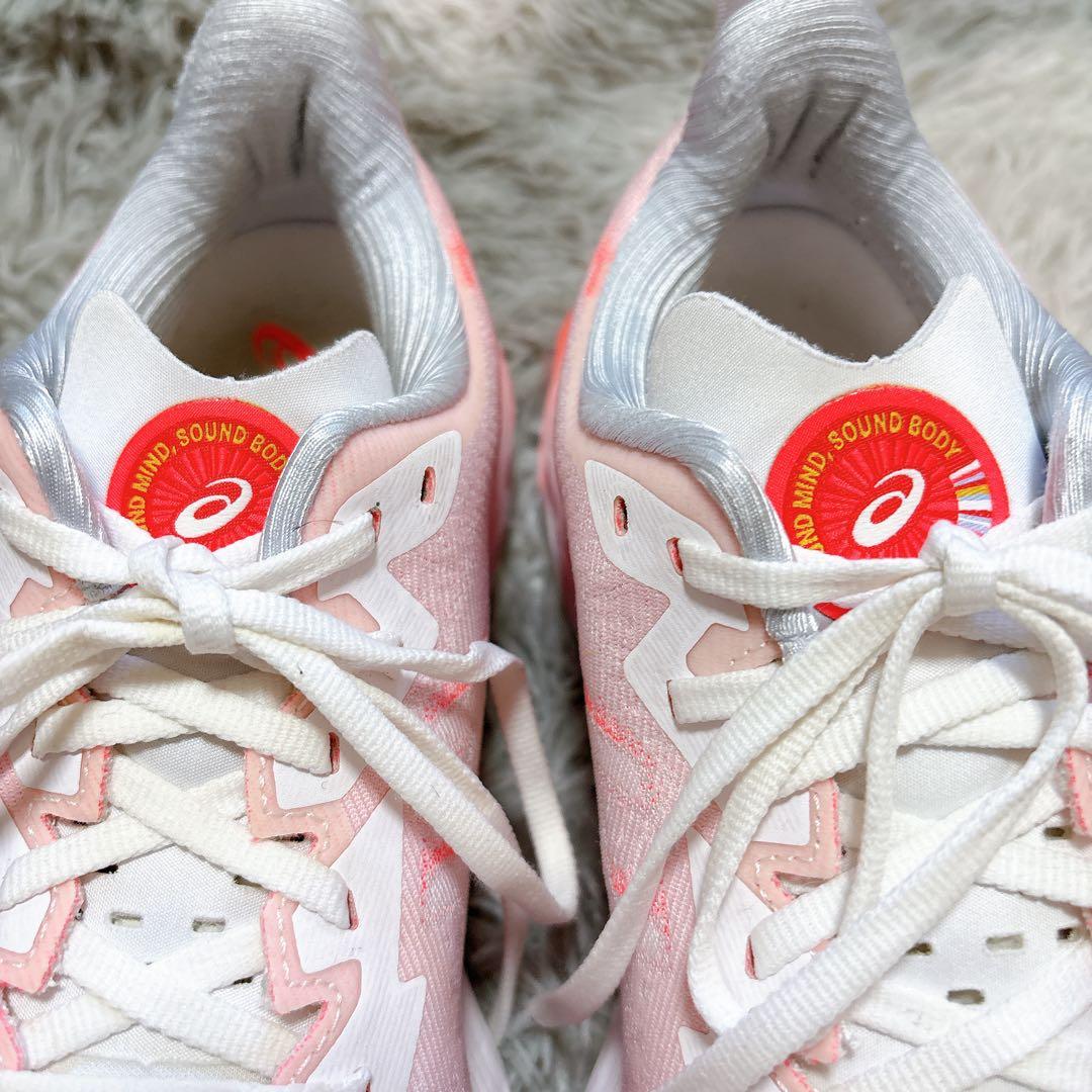 美品アシックス25.5cm ノヴァブラスト4 ランニングシューズ　駅伝カラー