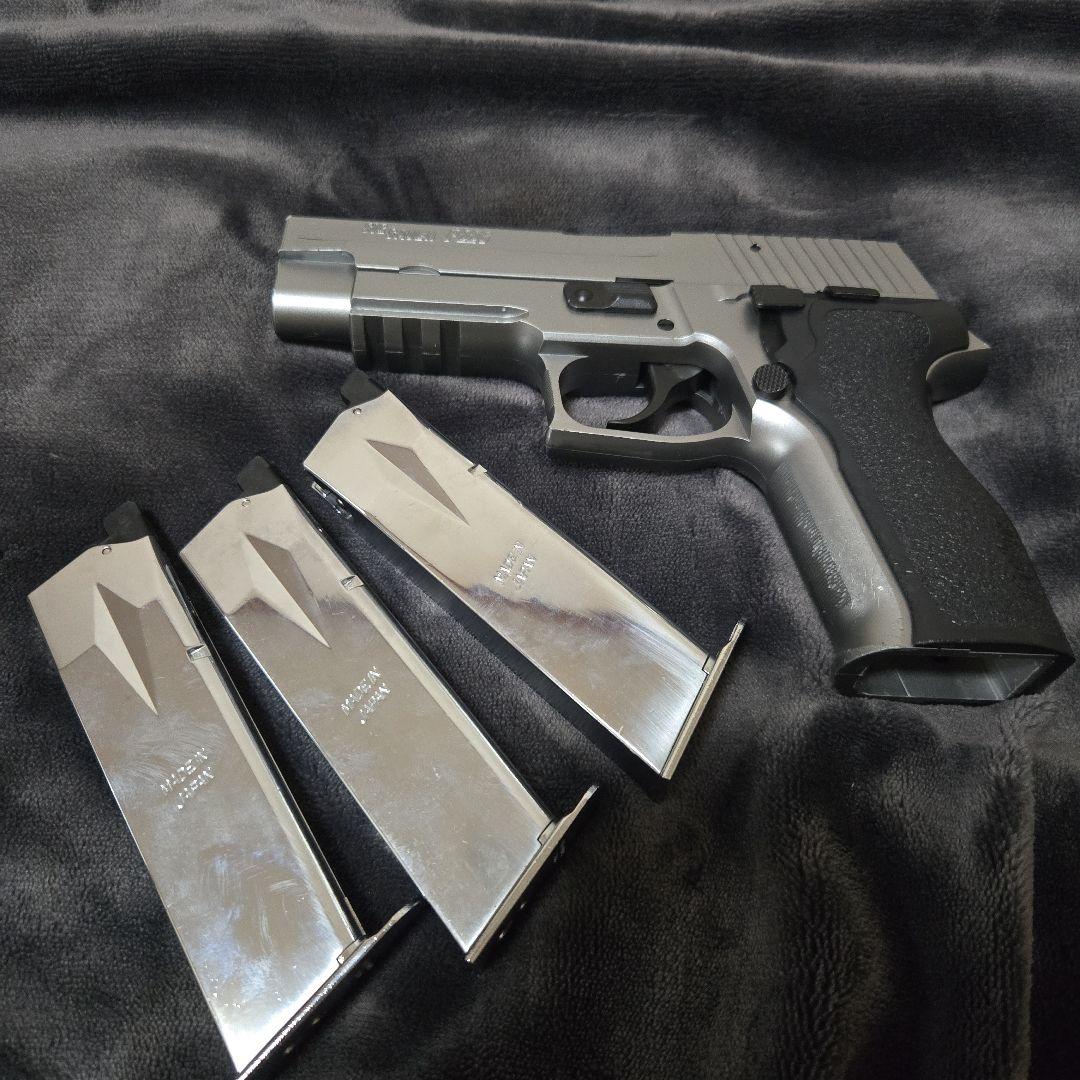 東京マルイ SIG P226E2 ステンレス スペアマガジン2本付き