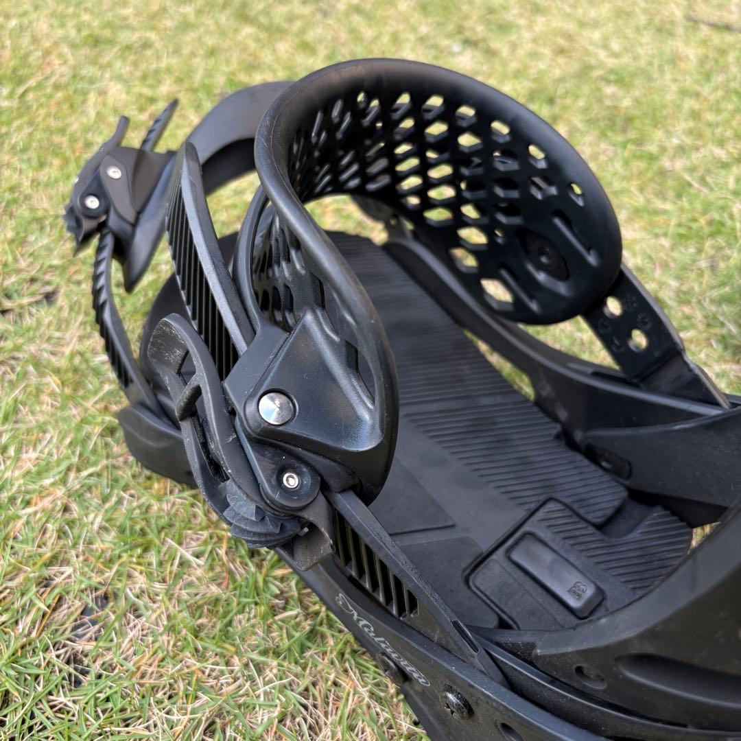 Burton Malavita ESTスノーボードバインディング ブラック