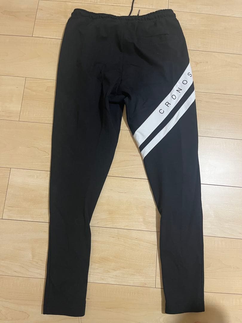 完売品 CRONOS ストライプデザイン ジャージパンツ 黒
