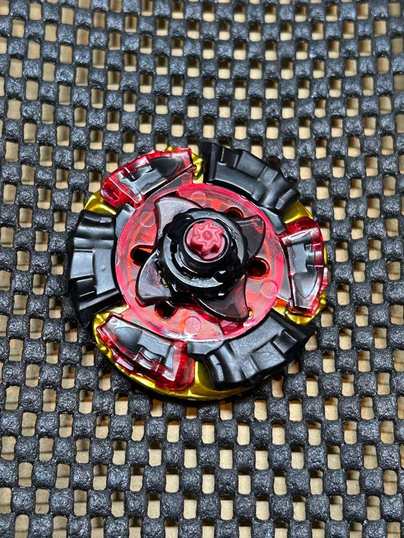 国内正規品　メタルファイトベイブレード　エルドラゴデストロイ　ゴールドアーマード