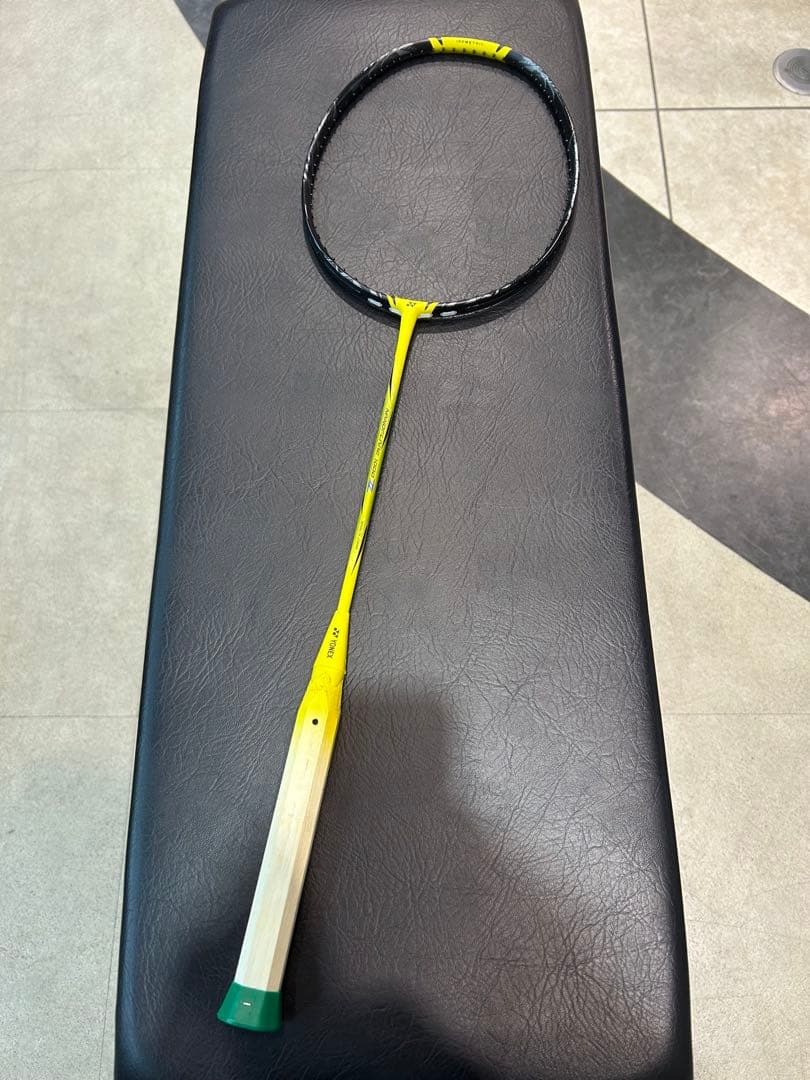 ラケット YONEX NANOFLARE 1000Z 4UG6