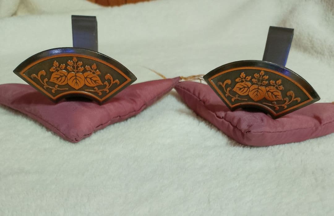 ★スピード発送★送料込★家紋【純金メッキ】純金鍍金　銅　高級木製額縁 　額受金具