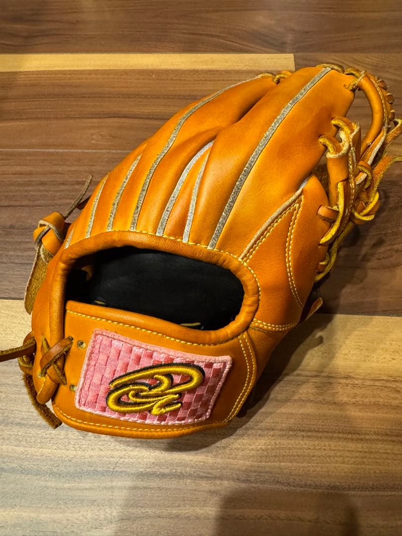 ドナイヤ　軟式グローブ　内野専用
