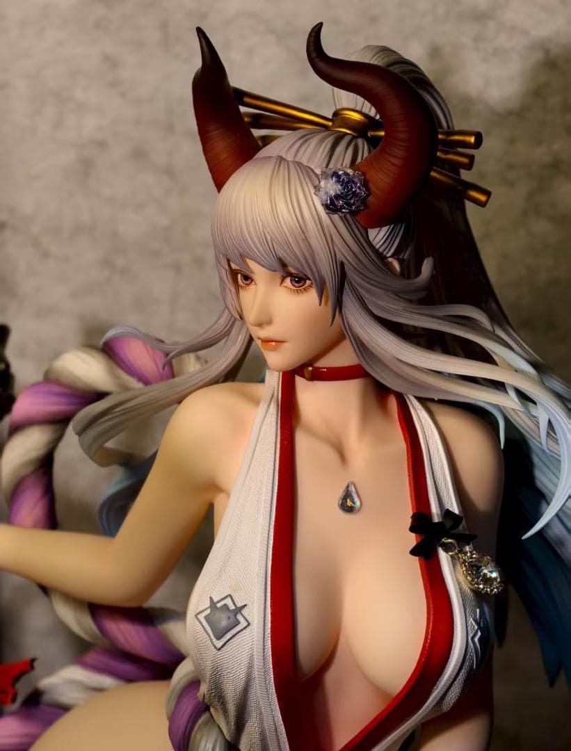 ONE PIECE ヤマト 樹脂 彫刻 フィギュア B