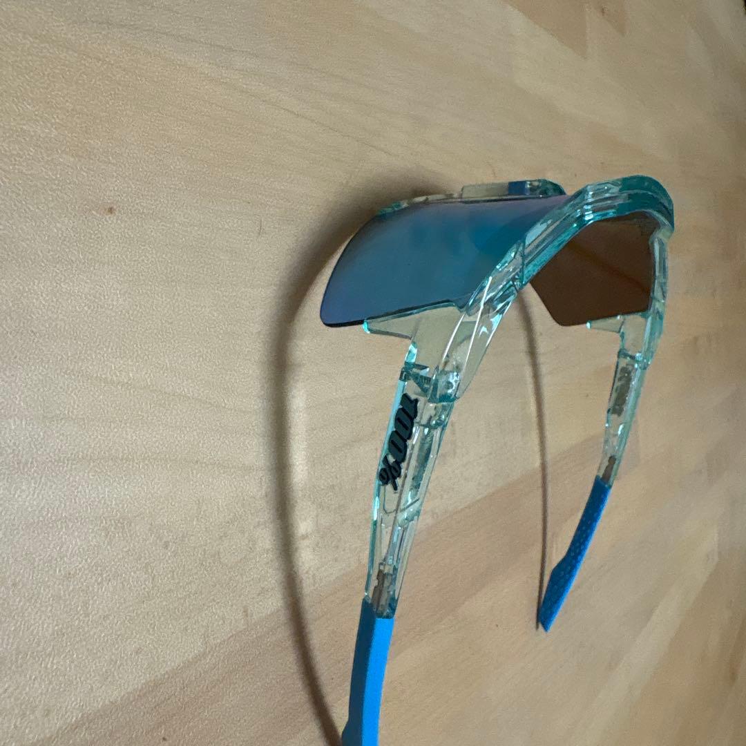 ワンハンドレッド サングラス 青